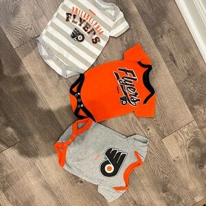 NHL FLYERS Bodysuit One Pieces. Set of 3